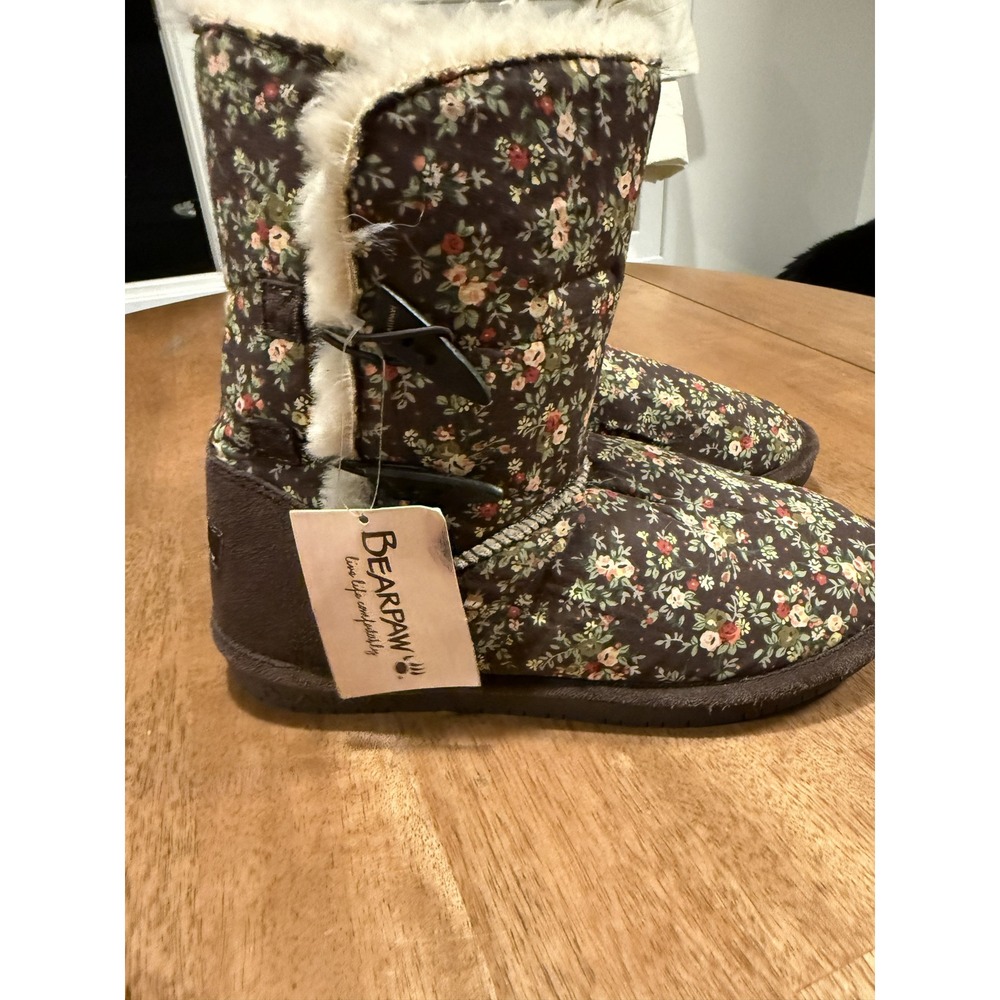 Bearpaw Floral Print Toggle Boots – NWT- size 10